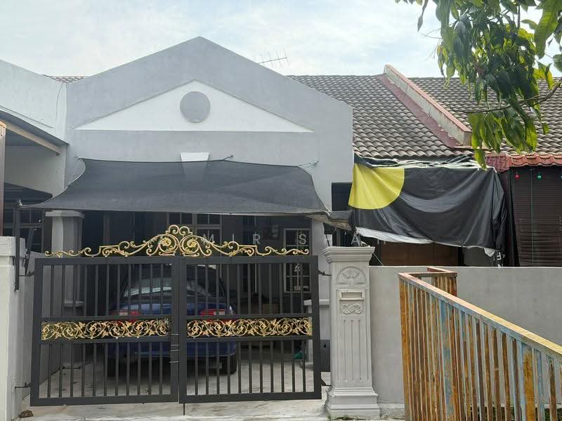 1-storey Terraced House for Sale in Bandar Puncak Alam (Puncak Alam) - Zimir Shah - Exterior - PropertyGuru.com.my