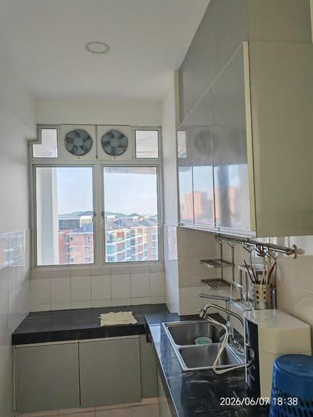Kondominium untuk Dijual di Green Acre - Soon Sheng Law - Kitchen - PropertyGuru.com.my
