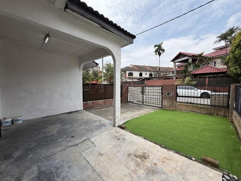 Rumah Teres untuk Dijual di Bandar Sungai Long (Selangor) - Johnny Leong - Exterior - PropertyGuru.com.my