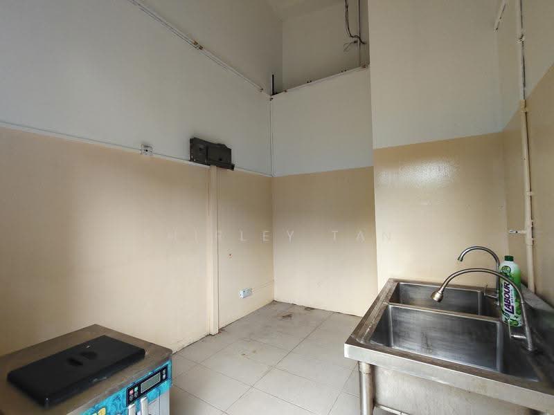Shop for Rent in Sungai Buloh (Selangor) - Shirley Tan - Interior - PropertyGuru.com.my