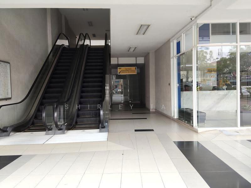 Shop for Rent in Sungai Buloh (Selangor) - Shirley Tan - Corridor - PropertyGuru.com.my