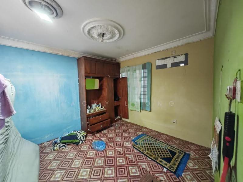 1-storey Terraced House for Sale in Kelana Jaya (Petaling Jaya) - Jacky Leong - Bedroom - PropertyGuru.com.my