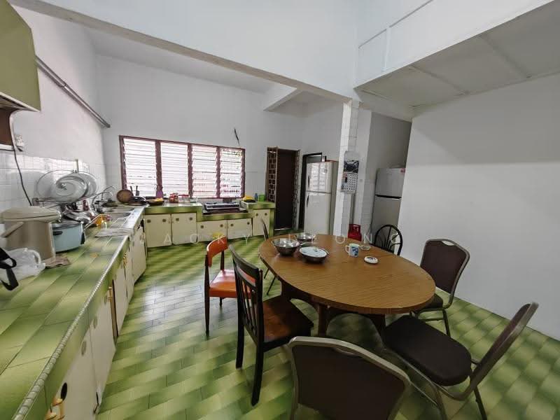 Rumah Teres 2-Tingkat untuk Dijual di Seksyen 17 (Petaling Jaya) - Jacky Leong - Kitchen - PropertyGuru.com.my