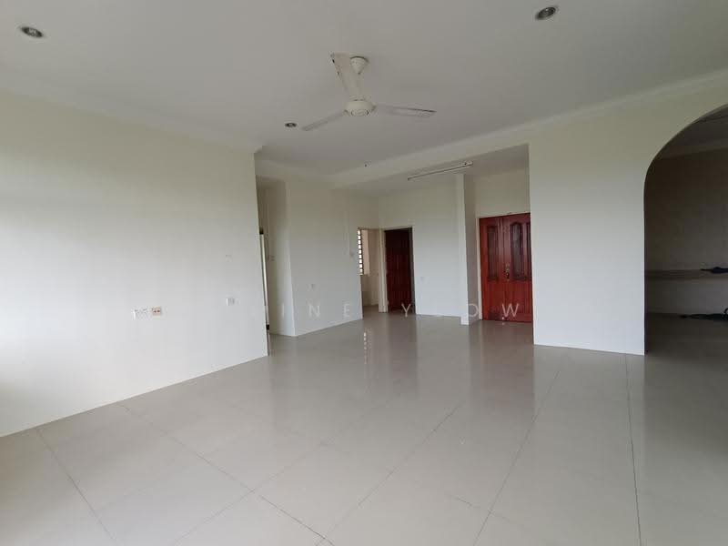 Pangsapuri untuk Dijual di Kings Height - Joline YEOW - Living Room - PropertyGuru.com.my