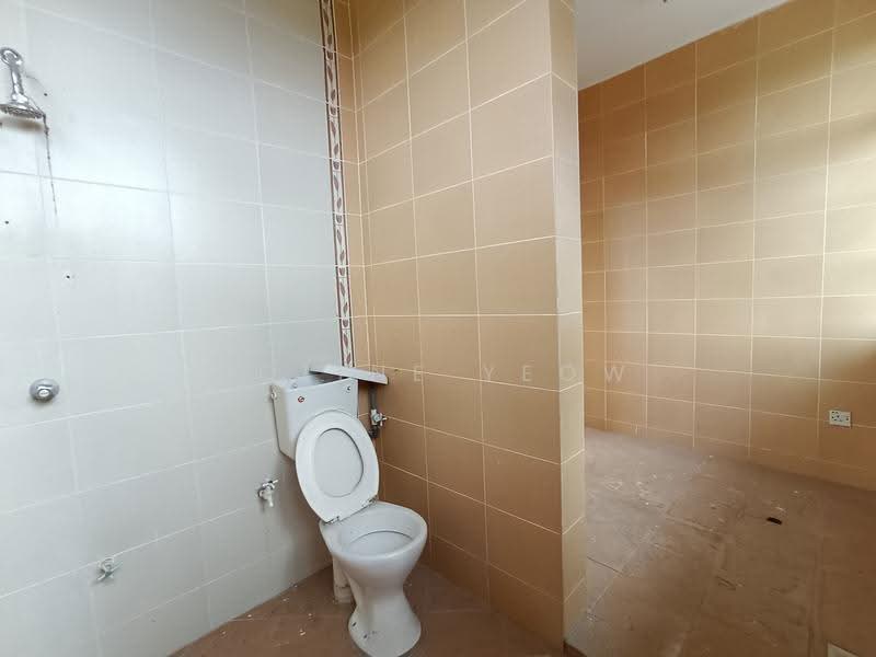 Pangsapuri untuk Dijual di Kings Height - Joline YEOW - Bathroom - PropertyGuru.com.my