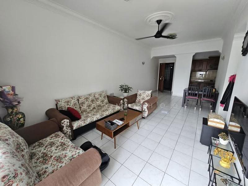 Kondominium untuk Dijual di Menara Menjalara - Evelyn Khoo - Living Room - PropertyGuru.com.my
