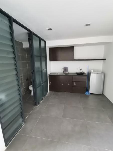 Condominium for Rent at Empire Damansara (Empire SOHO 2) - Tom Lee - Kitchen - PropertyGuru.com.my