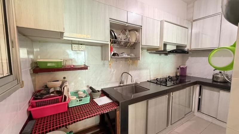 Condominium for Rent at The Zest @ Kinrara 9 - Nick Wong - Kitchen - PropertyGuru.com.my