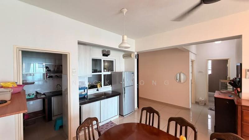 Condominium for Rent at The Zest @ Kinrara 9 - Nick Wong - Kitchen - PropertyGuru.com.my