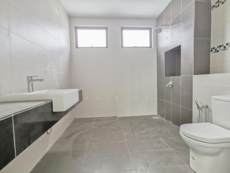 2.5-storey Terraced House for Sale in Setia Utama 2 (Setia Alam) - Mavis Ng - Bathroom - PropertyGuru.com.my