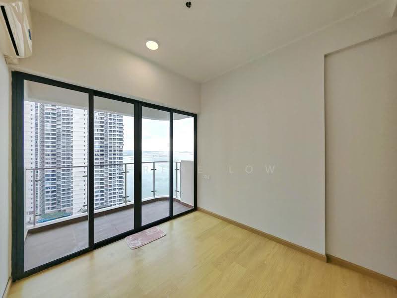 Condominium for Sale at Amberside @ Country Garden Danga Bay - Serene Low - Balcony - PropertyGuru.com.my