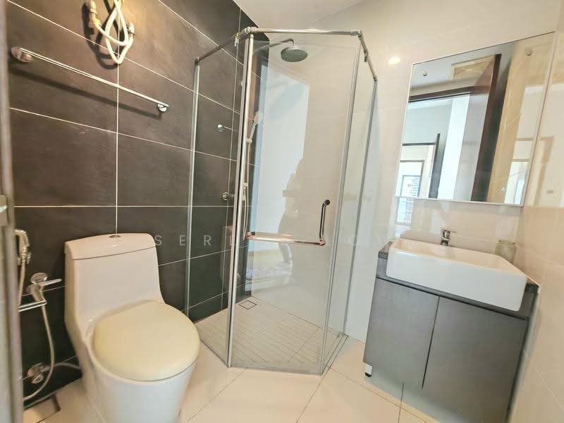 Condominium for Sale at Amberside @ Country Garden Danga Bay - Serene Low - Bathroom - PropertyGuru.com.my