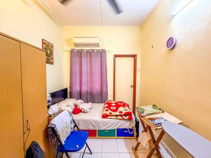 2-storey Terraced House for Sale in Jenjarom (Selangor) - Nur Ain Mat Zain - PropertyGuru.com.my