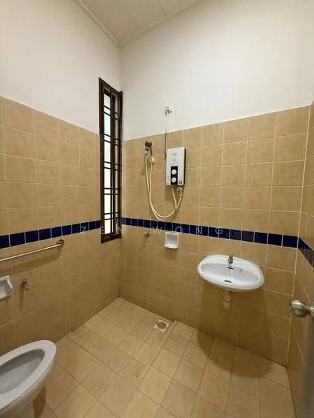 Rumah Teres 1-Tingkat untuk Dijual di Taman Puteri Wangsa (Ulu Tiram) - Zen Wong - Bathroom - PropertyGuru.com.my