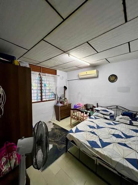 Rumah Teres untuk Dijual di Taman Desa Rahmat (Tampoi) - Arzaim Barimin - Bedroom - PropertyGuru.com.my