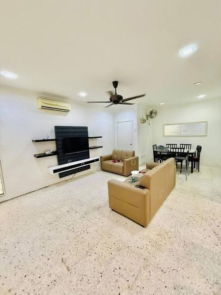Pangsapuri untuk Disewa di Sri Kayangan (Casa Desira) - Basri Munir - Living Room - PropertyGuru.com.my