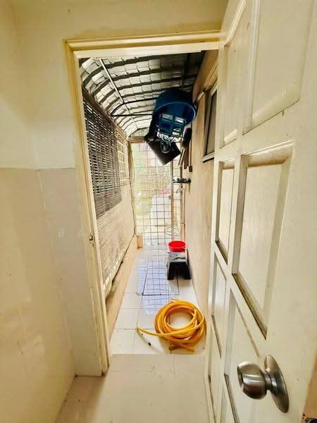 Pangsapuri untuk Disewa di Sri Kayangan (Casa Desira) - Basri Munir - Corridor - PropertyGuru.com.my