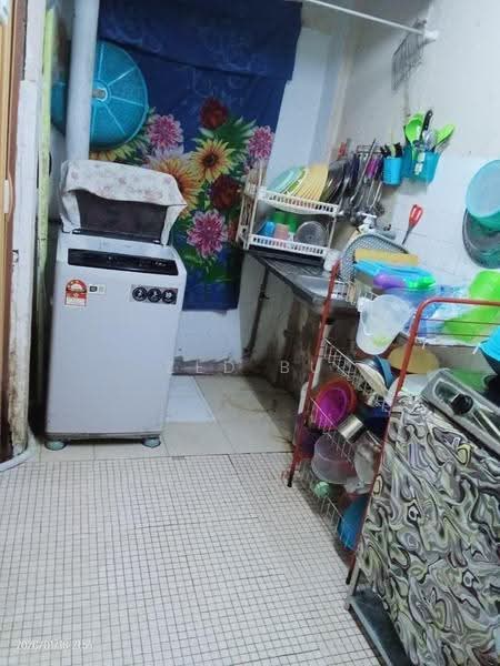 Rumah Flat untuk Dijual di Flat Pandan Jaya - Zed Bu - Kitchen - PropertyGuru.com.my