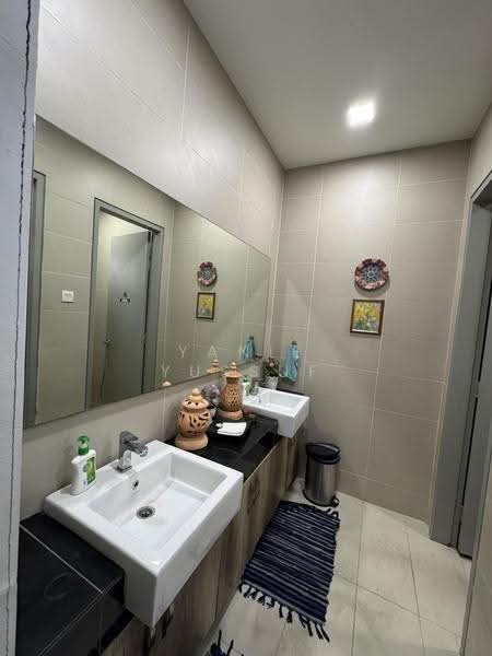 Shop / Office untuk Dijual di Bandar Kinrara Seksyen 5 (Bandar Kinrara) - Yanie Yussuf - Bathroom - PropertyGuru.com.my