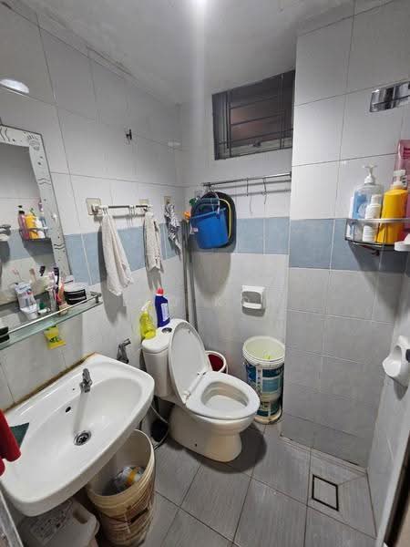 Pangsapuri untuk Dijual di Megaria Tulip - Leo Koh - Bathroom - PropertyGuru.com.my