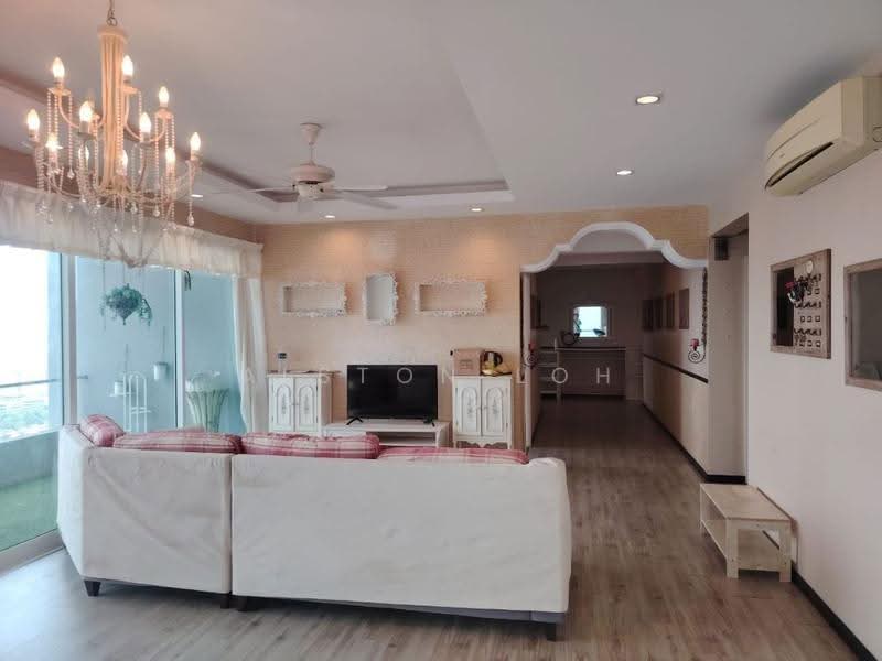 Kondominium untuk Dijual di Central Park condominium - Alston Loh - Living Room - PropertyGuru.com.my