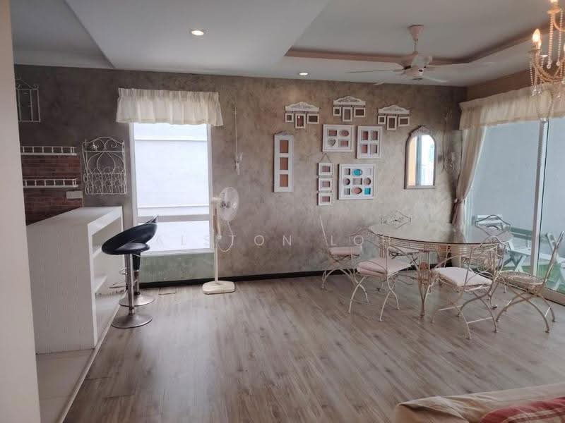 Kondominium untuk Dijual di Central Park condominium - Alston Loh - Living Room - PropertyGuru.com.my