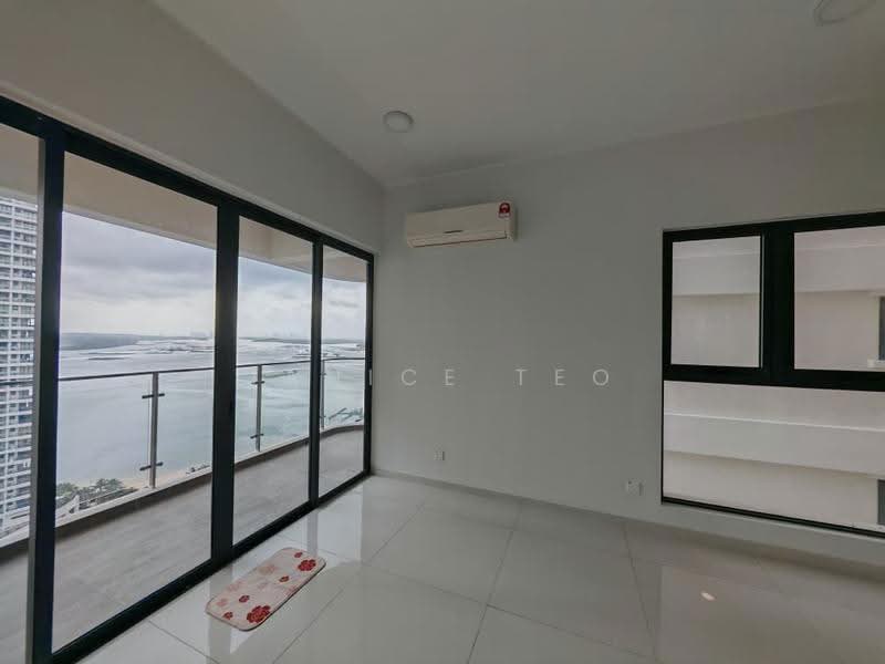 Condominium for Sale at Amberside @ Country Garden Danga Bay - Janice Teo - Balcony - PropertyGuru.com.my