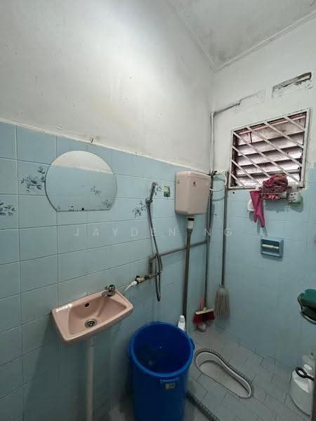 Rumah Teres 2-Tingkat untuk Dijual di Taman Johor Jaya (Johor Bahru) - Jayden Ng - Bathroom - PropertyGuru.com.my
