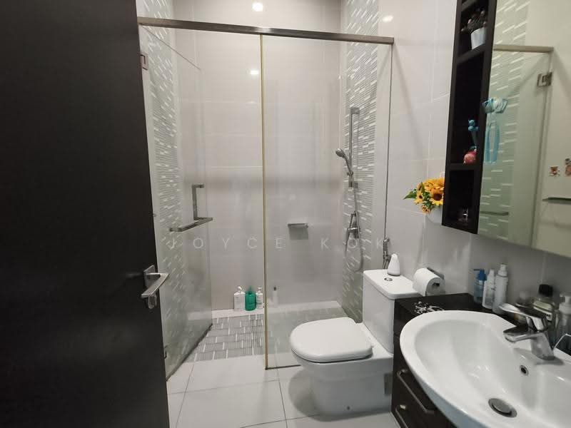 Condominium for Sale at Tropicana Grande - Joyce Kok - Bathroom - PropertyGuru.com.my