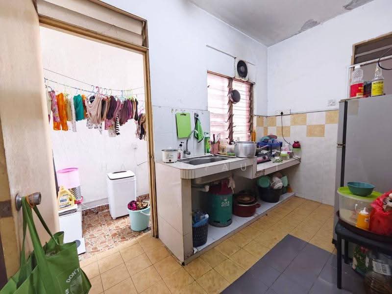 Pangsapuri untuk Dijual di Mentari Court - Hakim Fauzi - Kitchen - PropertyGuru.com.my