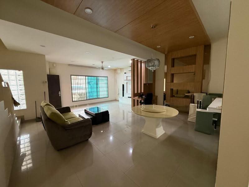 Rumah Teres 2-Tingkat untuk Disewa di Bandar Putra Kulai (Kulai) - Danny See - Living Room - PropertyGuru.com.my