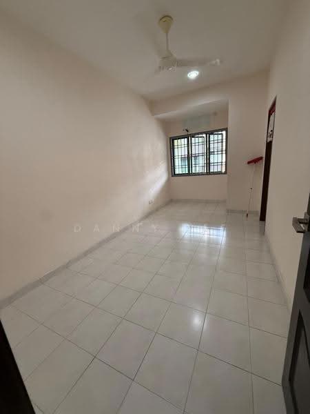 Rumah Teres 2-Tingkat untuk Disewa di Bandar Putra Kulai (Kulai) - Danny See - Interior - PropertyGuru.com.my