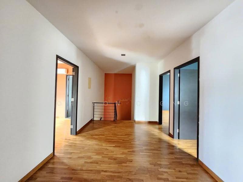 Rumah Berkembar untuk Dijual di Taman Molek (Johor Bahru) - Johnson Chong - Corridor - PropertyGuru.com.my