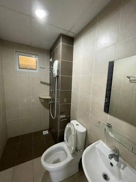 Service Residence for Sale at Pangsapuri Tanah Emas (Golden Sands) - Janice Yong - Bathroom - PropertyGuru.com.my