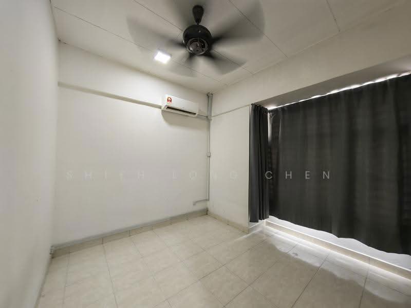 Pangsapuri untuk Dijual di Nusa Bestari Shoplot Apartment - Shieh Long Chen - Interior - PropertyGuru.com.my
