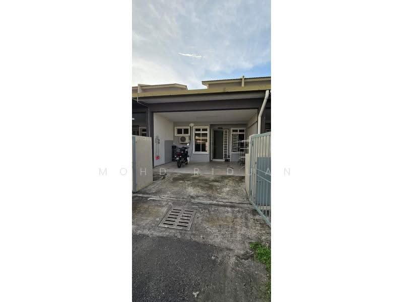 2-storey Terraced House for Sale in Kampung Batu 9 Kebun Baru (Telok Panglima Garang) - Mohd Riduan - Exterior - PropertyGuru.com.my