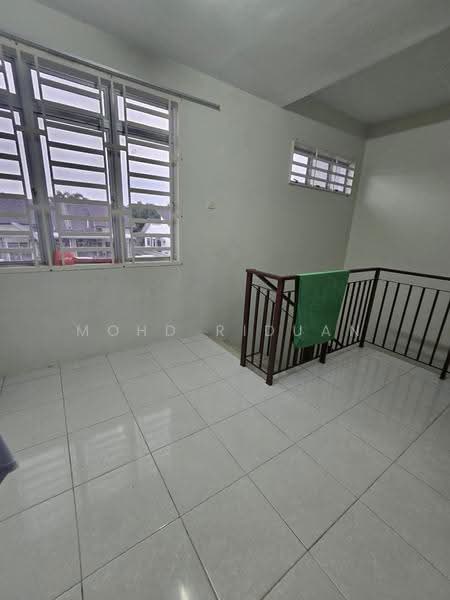 2-storey Terraced House for Sale in Kampung Batu 9 Kebun Baru (Telok Panglima Garang) - Mohd Riduan - Interior - PropertyGuru.com.my