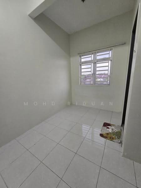 2-storey Terraced House for Sale in Kampung Batu 9 Kebun Baru (Telok Panglima Garang) - Mohd Riduan - Interior - PropertyGuru.com.my