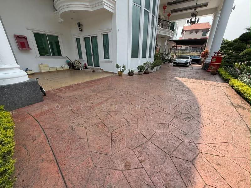 Bungalow House for Sale in Country Heights (Kajang) - Soon Sheng Law - Exterior - PropertyGuru.com.my