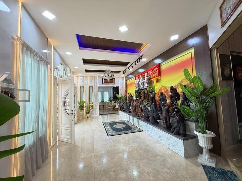 Bungalow House for Sale in Country Heights (Kajang) - Soon Sheng Law - Entrance - PropertyGuru.com.my
