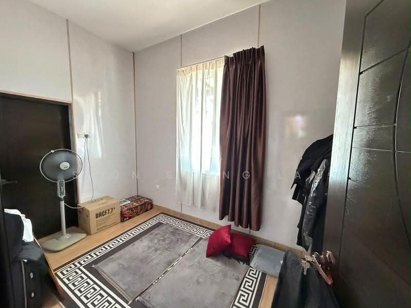 Bungalow House for Sale in Country Heights (Kajang) - Soon Sheng Law - Bedroom - PropertyGuru.com.my