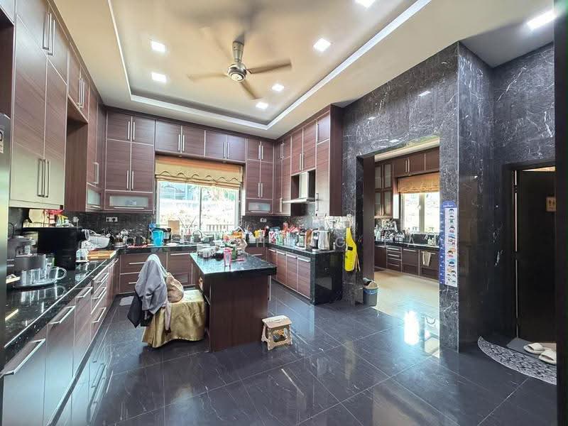 Bungalow House for Sale in Country Heights (Kajang) - Soon Sheng Law - Kitchen - PropertyGuru.com.my