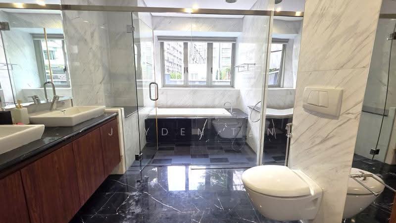 Kondominium untuk Dijual di 9 Madge - Jayden Tan - Bathroom - PropertyGuru.com.my