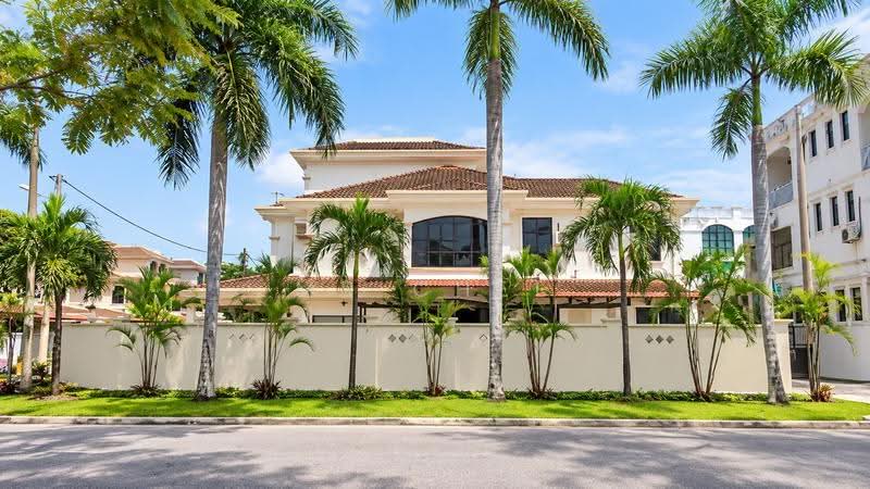Rumah Teres 2.5-Tingkat untuk Dijual di Taman Ipoh Perdana (Tambun) - Mr Chee - Exterior - PropertyGuru.com.my