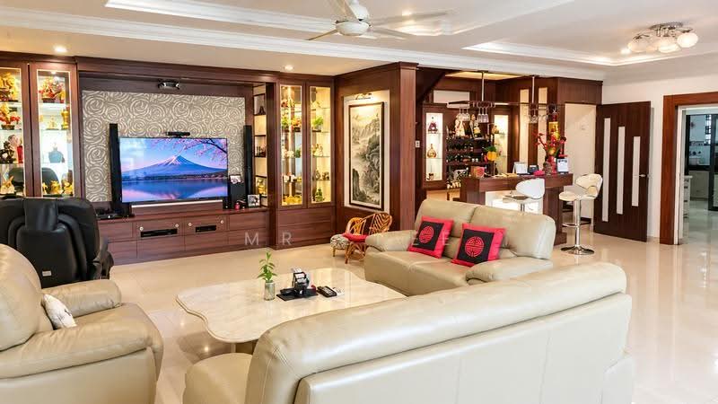 Rumah Teres 2.5-Tingkat untuk Dijual di Taman Ipoh Perdana (Tambun) - Mr Chee - Living Room - PropertyGuru.com.my