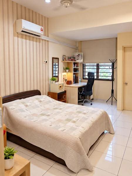 Rumah Teres 2.5-Tingkat untuk Dijual di Taman Ipoh Perdana (Tambun) - Mr Chee - Bedroom - PropertyGuru.com.my