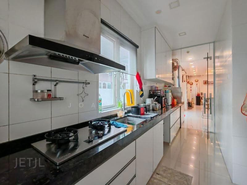 Semi-Detached House for Sale in Bandar Parklands (Klang) - Joanne Lim - Kitchen - PropertyGuru.com.my