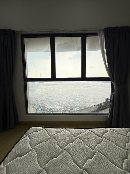 Condominium for Rent at Bay Laurel @ Country Garden Danga Bay - DX GAN - View - PropertyGuru.com.my