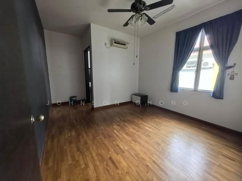 Rumah Berkembar untuk Dijual di Taman Ponderosa (Johor Bahru) - Johnson Chong - PropertyGuru.com.my