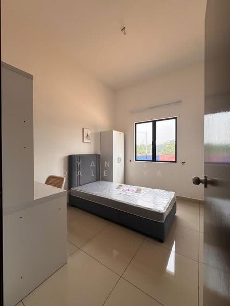 Rumah Teres 1-Tingkat untuk Dijual di Sepang (Selangor) - Yantie Qaleesya - Bedroom - PropertyGuru.com.my